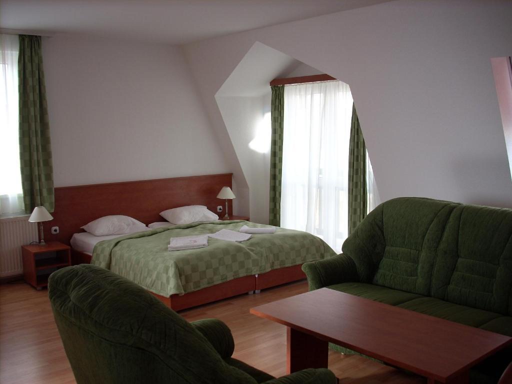 Hotel Kristaly Hajdúszoboszló Rum bild