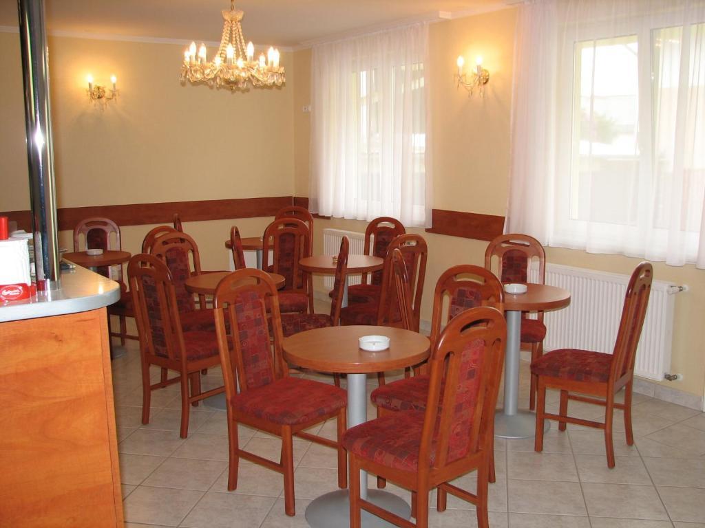 Hotel Kristaly Hajdúszoboszló Exteriör bild