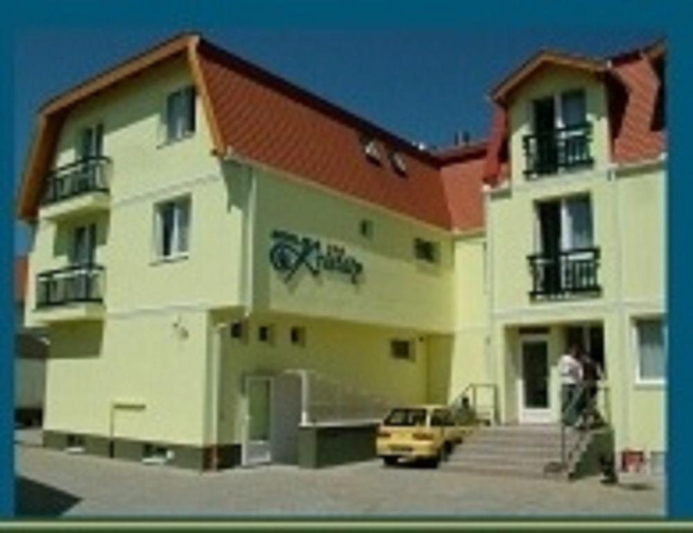 Hotel Kristaly Hajdúszoboszló Exteriör bild