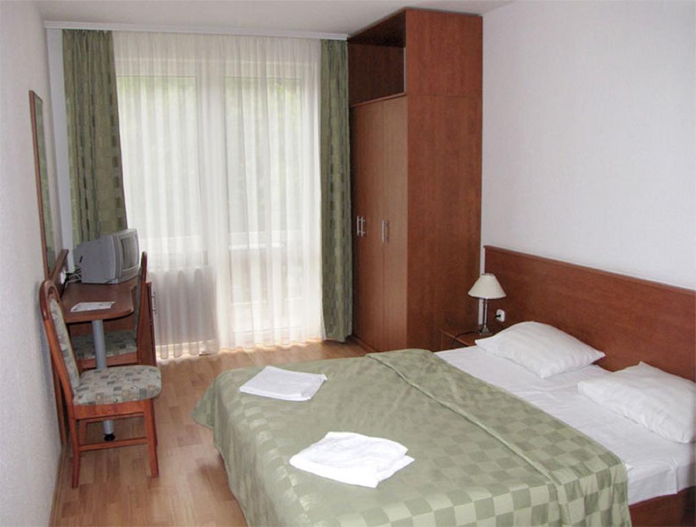 Hotel Kristaly Hajdúszoboszló Exteriör bild