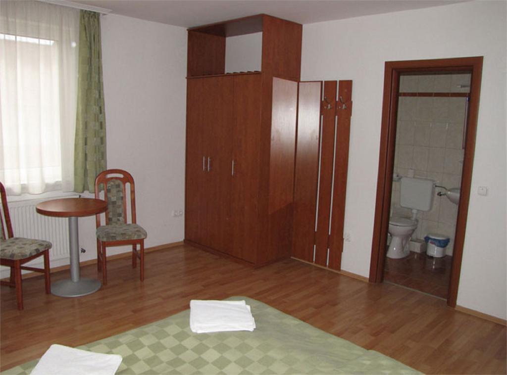 Hotel Kristaly Hajdúszoboszló Exteriör bild
